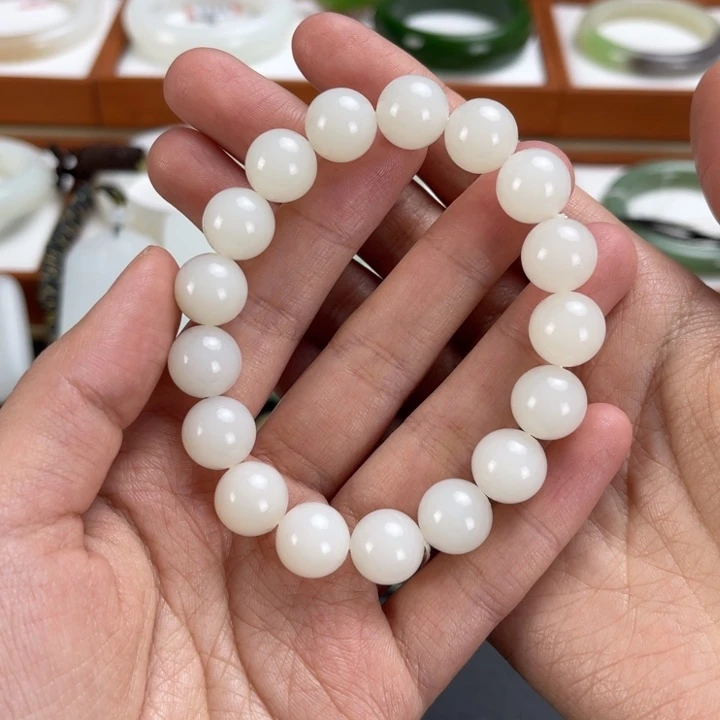 和田玉手串未镶嵌濮****蕊