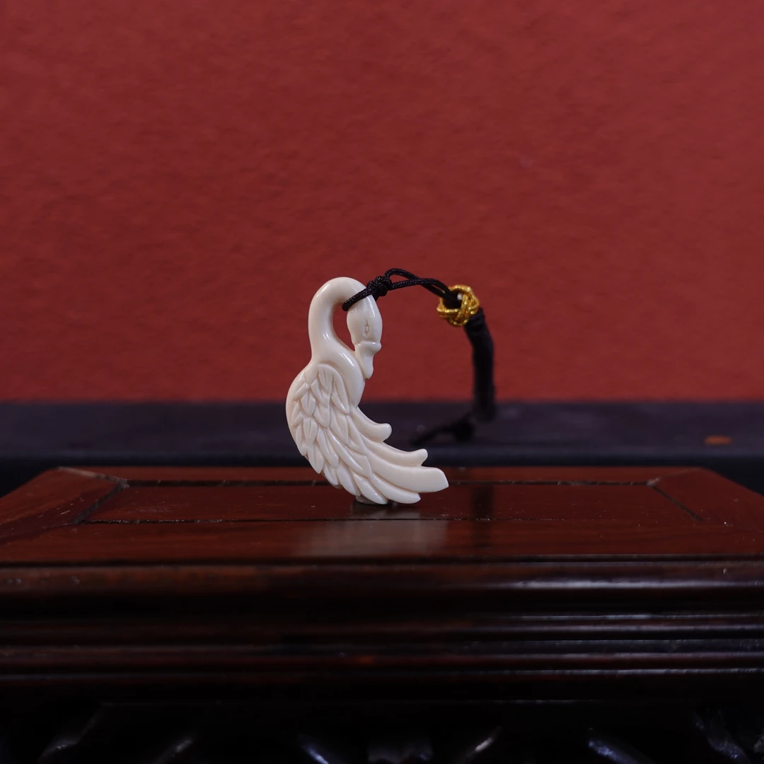 胡北(省大) 猛犸牙天鹅吊坠挂件 Y1109