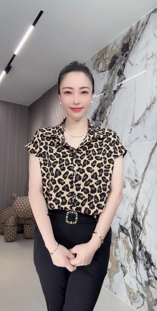 777无袖翻领衬衫女夏季新款洋气百搭内搭打底衫