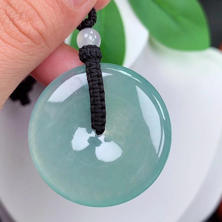 颈饰未镶嵌翡翠平安扣 35.6x6.0mm