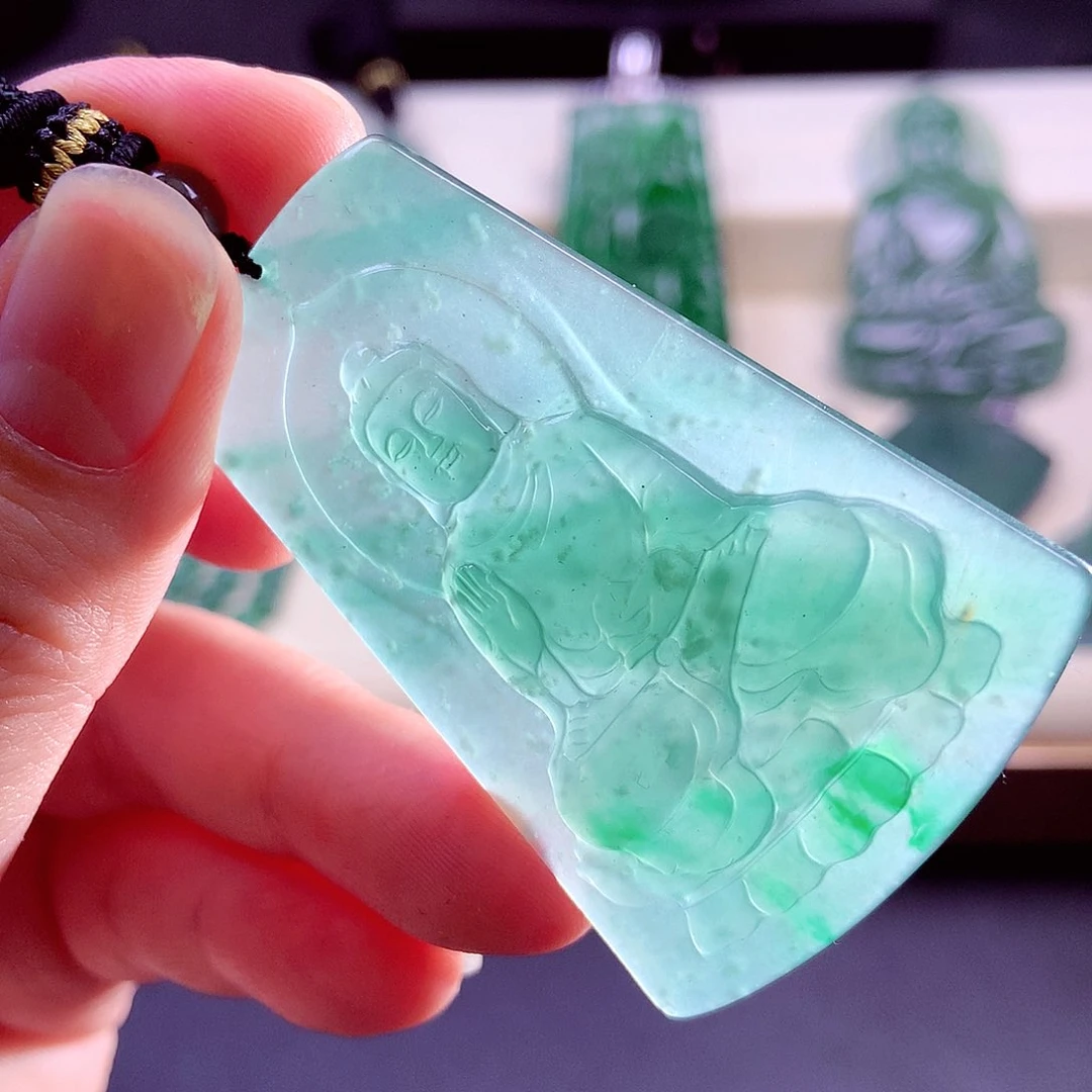 【闪购商品】颈饰未镶嵌翡翠天然