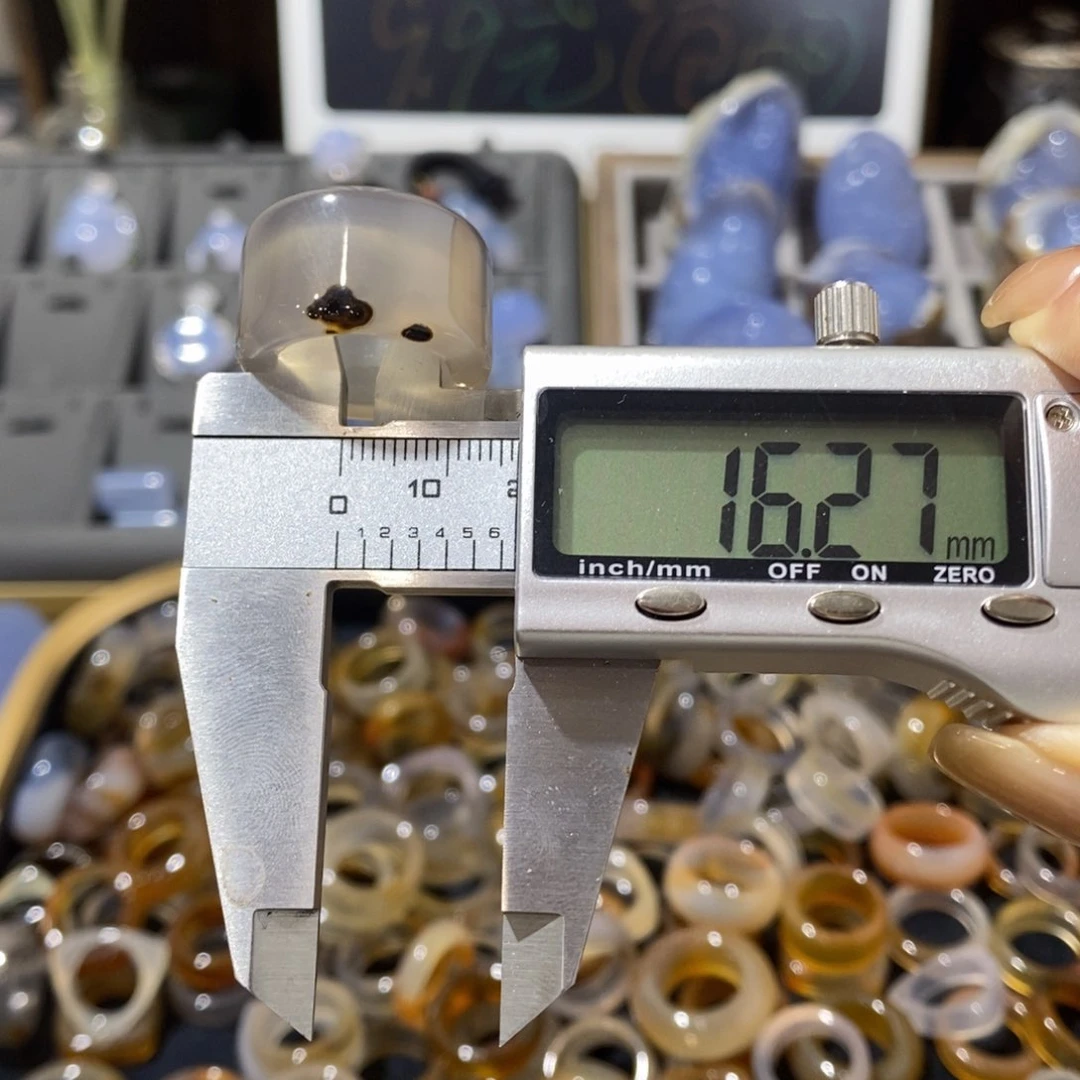 未镶嵌玛瑙/玉髓珠宝奇石