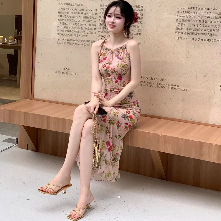 章蜜糖【明媚女孩】莫奈的花园收腰吊带连衣裙复古收腰度假长裙子
