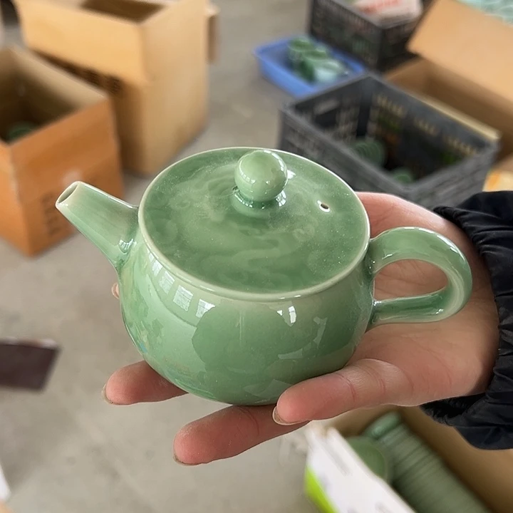 青瓷小米茶器龙泉青瓷