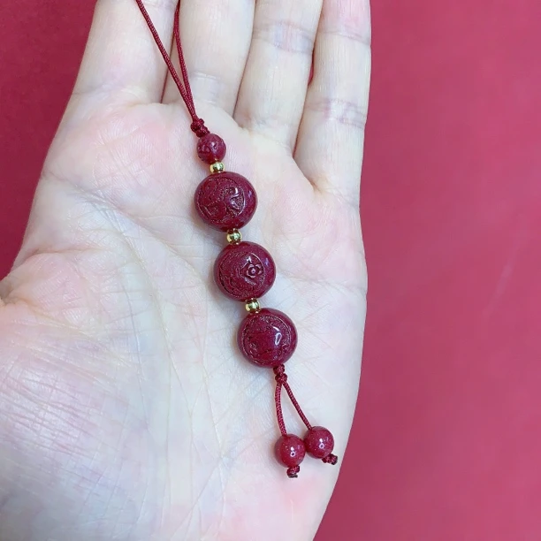 铜合金树脂吊坠 生肖三合一手绳红绳本本年红绳