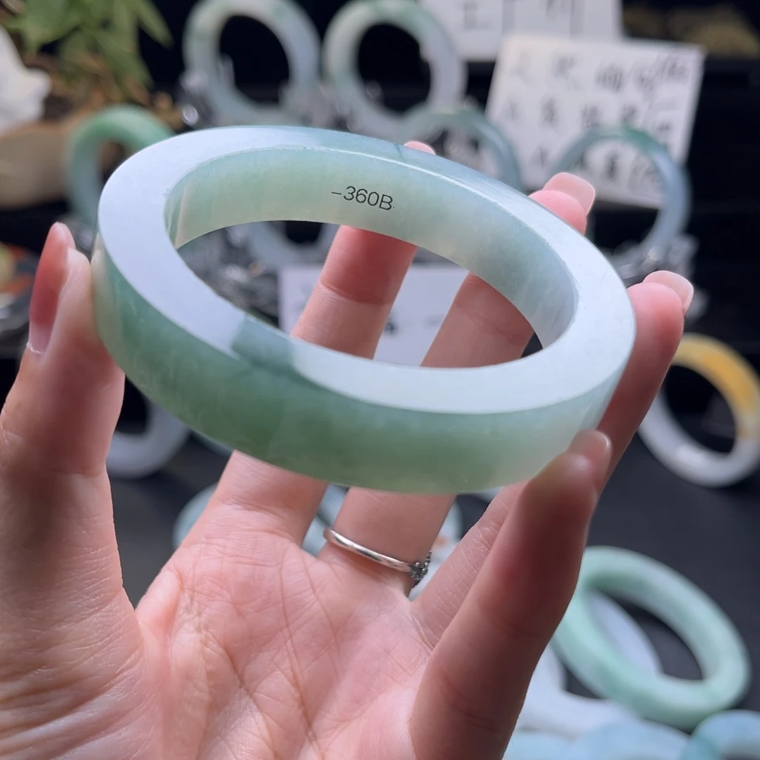 未镶嵌天然缅甸A货翡翠定制翡翠