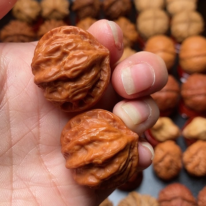 吊坠文玩核桃龙脊