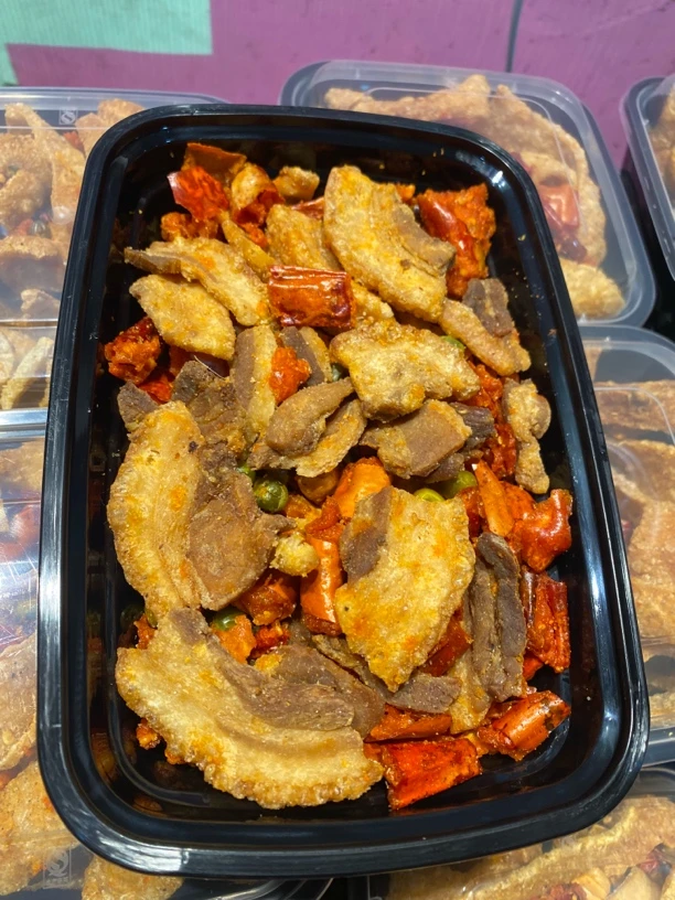 黄金酥干炸猪皮传统干炸五花肉