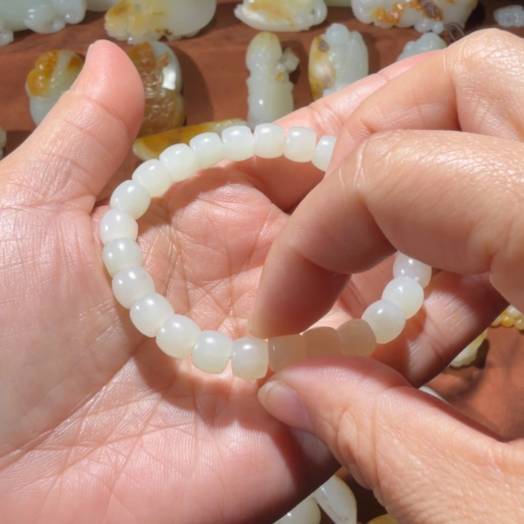 达***蛋和田玉未镶嵌手链