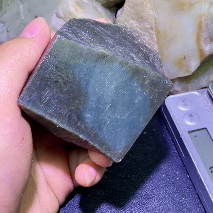 未镶嵌和田玉珠宝半成品