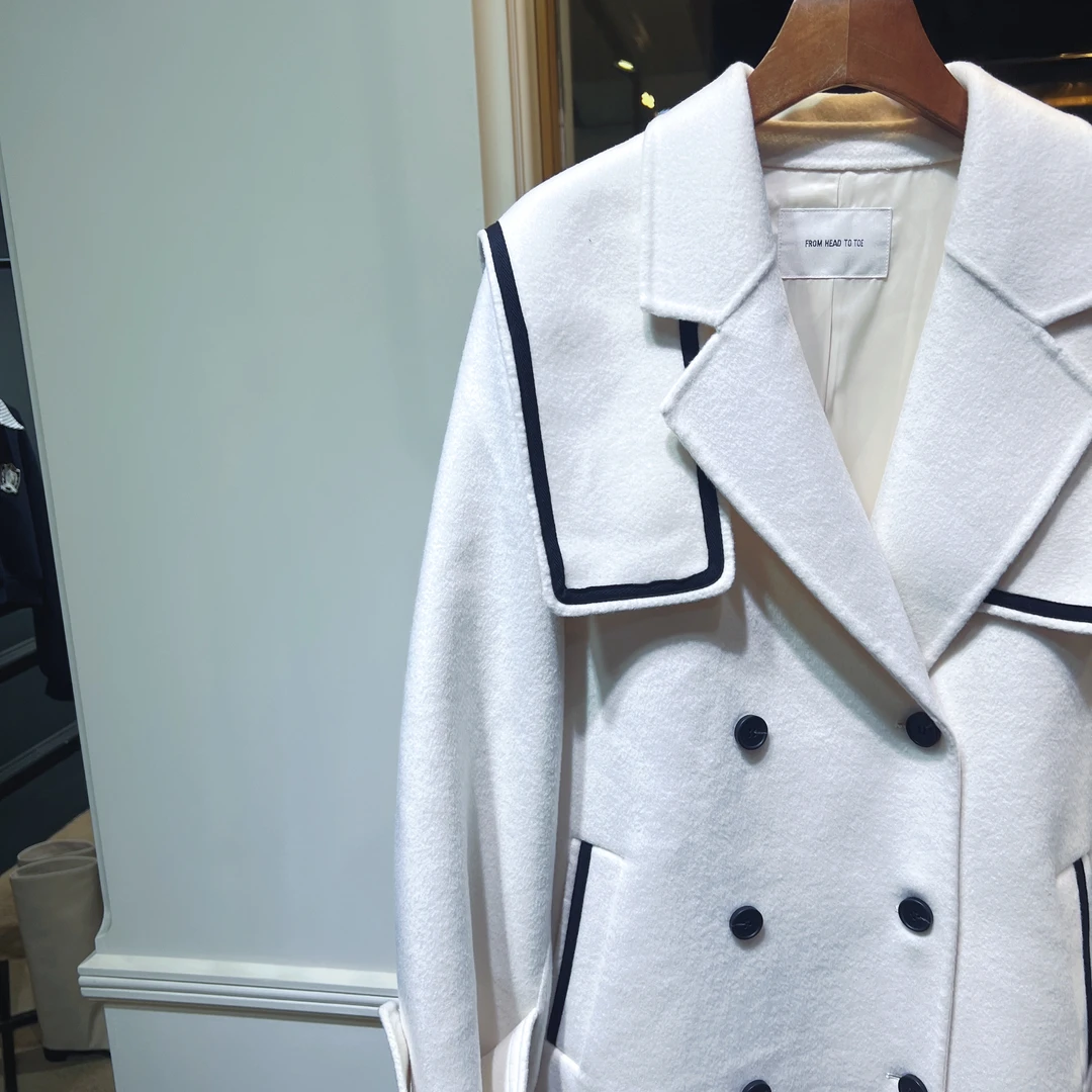 白色棉衣，时尚洋气好看大衣