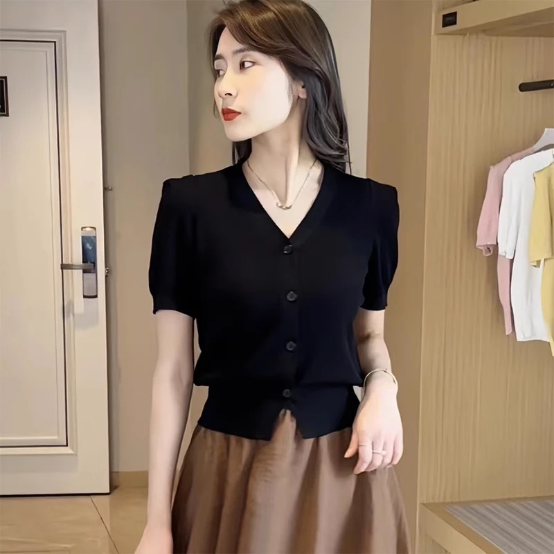2024夏季新款针织衫冰丝女士短袖t恤V领短款小个子薄款上衣洋气
