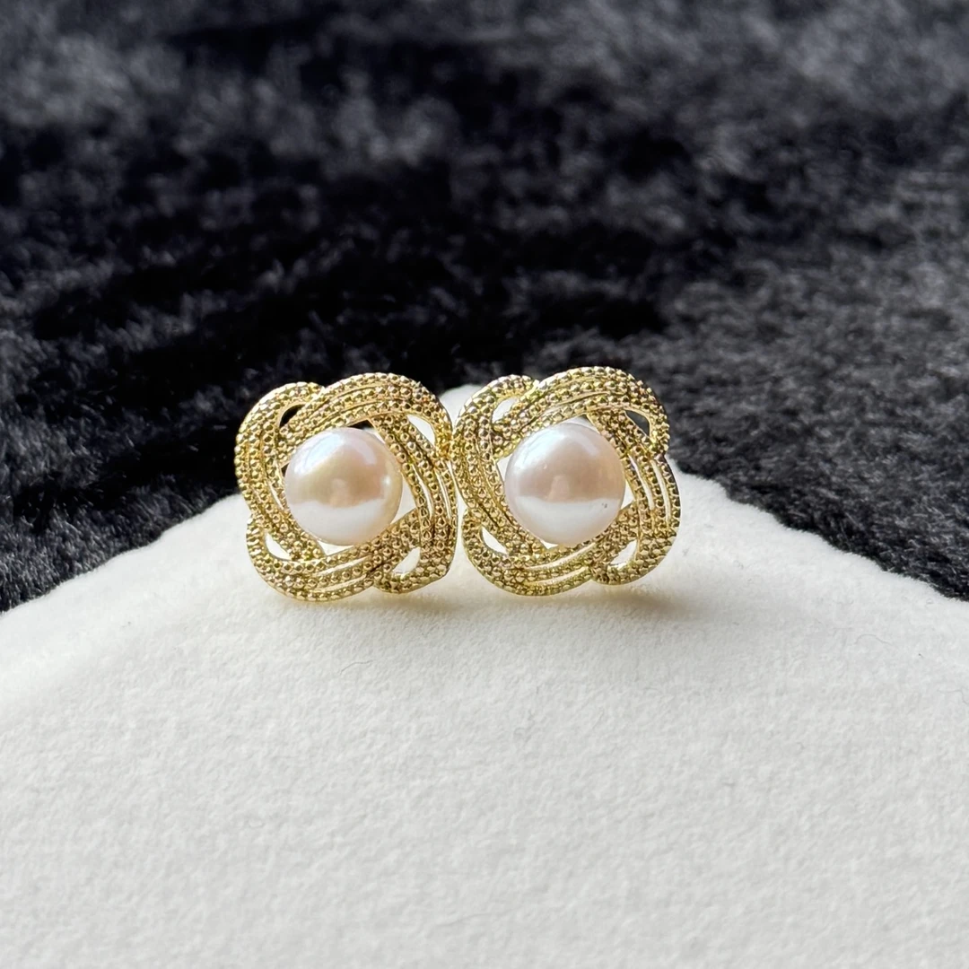 天然淡水珍珠S925银耳钉-YO8