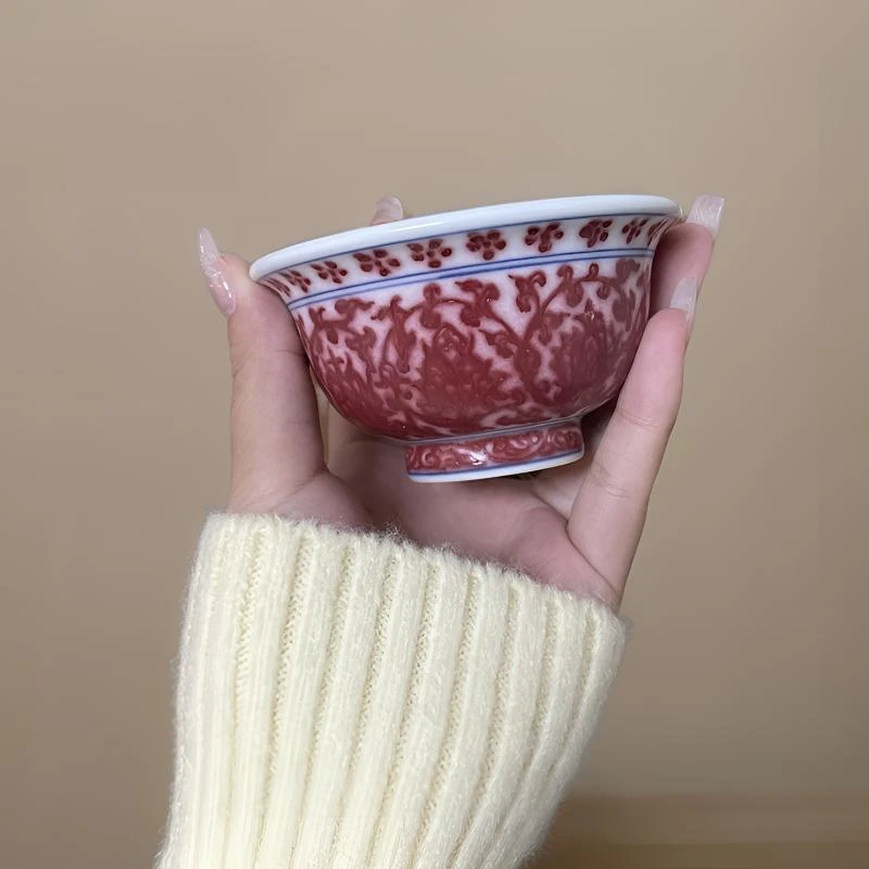 瓷华堂景德镇陶瓷原矿釉里红全红缠枝手绘茶器压手杯主人杯小号