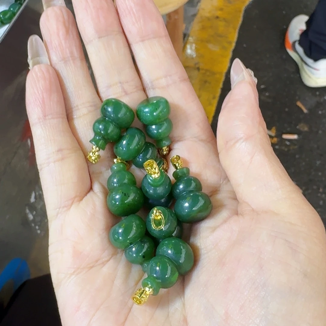 和田玉未镶嵌颈饰多样性发货 拍一发一