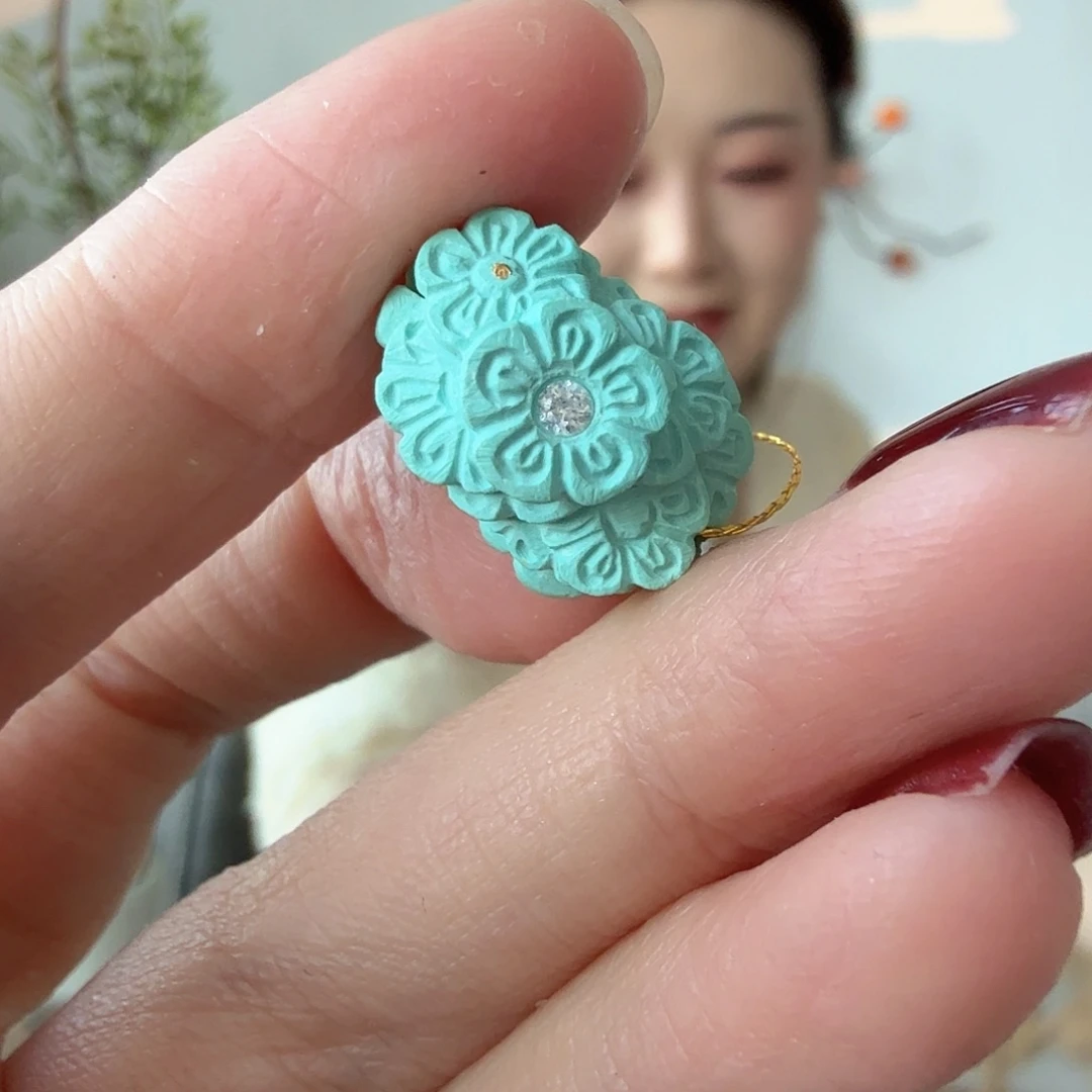 绿松石未镶嵌珠宝奇石