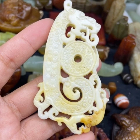 和田玉未镶嵌颈饰97