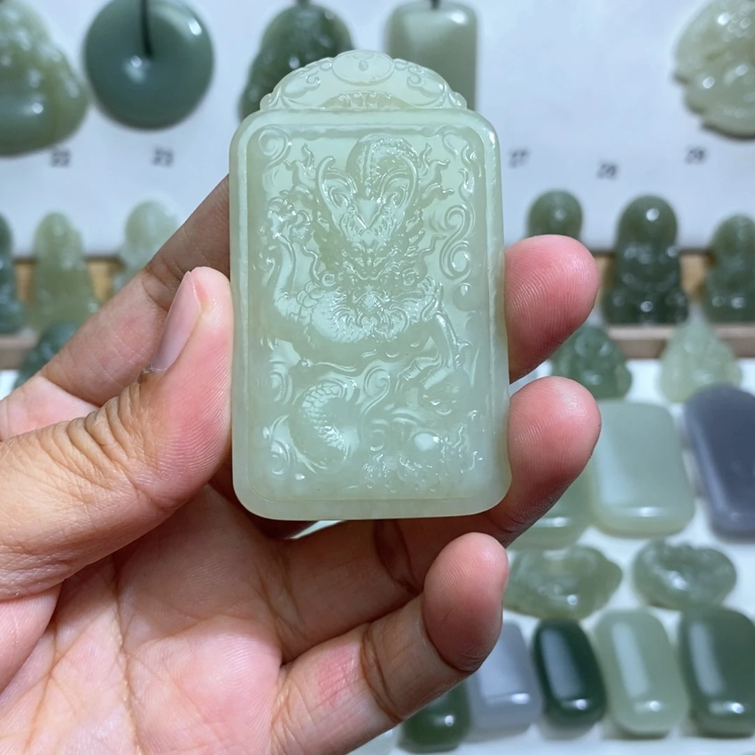 和田玉颈饰未镶嵌日****十