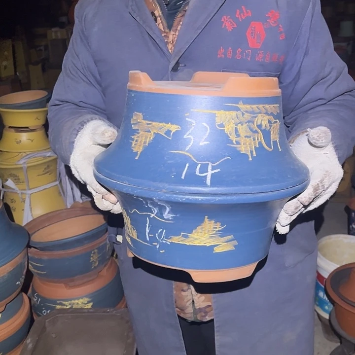 紫砂花盆紫砂花盆和小