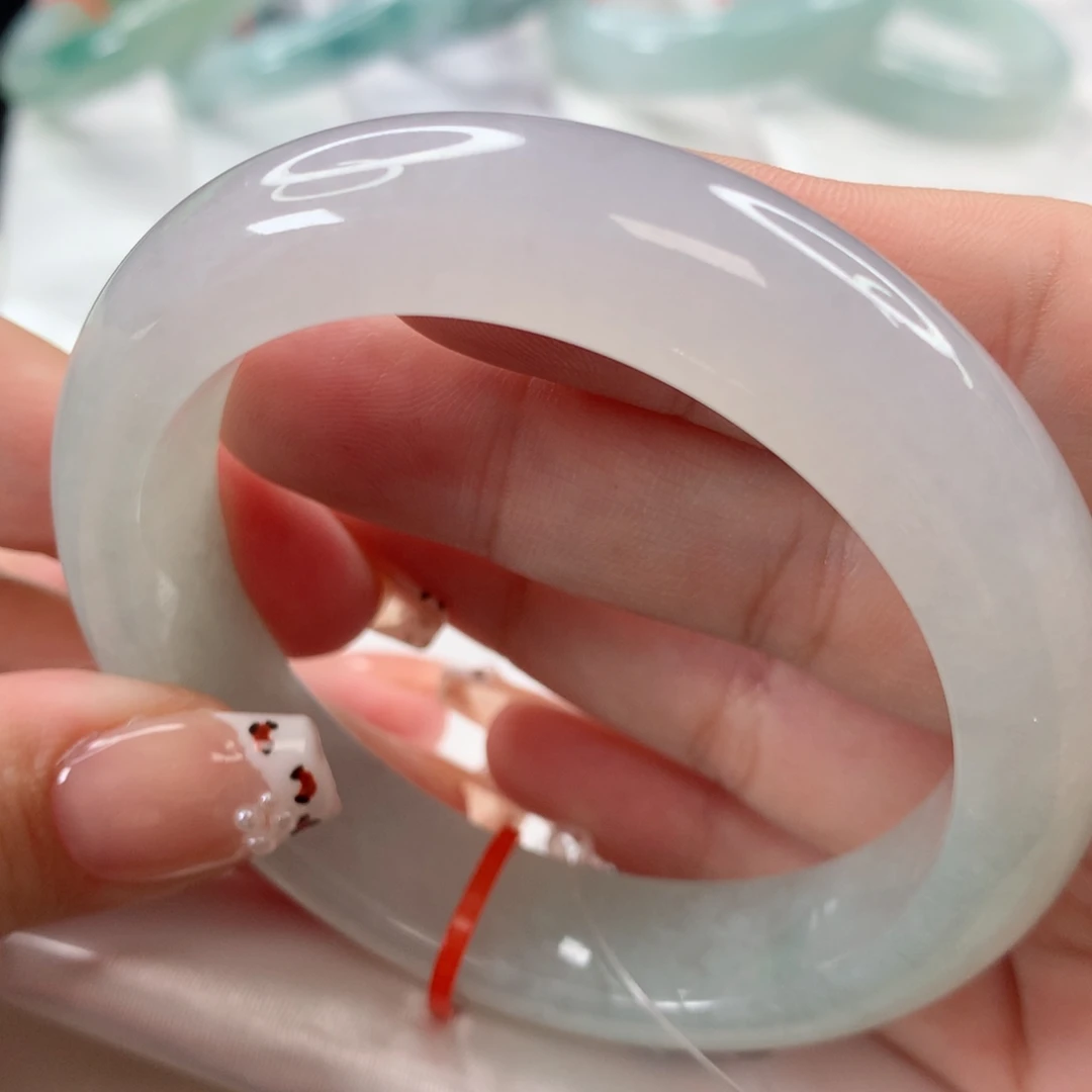 翡翠手镯未镶嵌54.5圈口冰胶渐变色