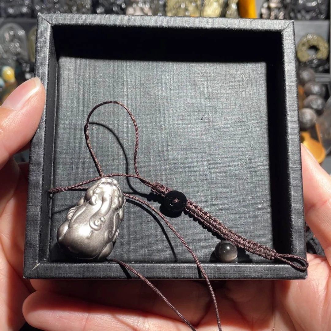 黑曜岩颈饰未镶嵌大**?