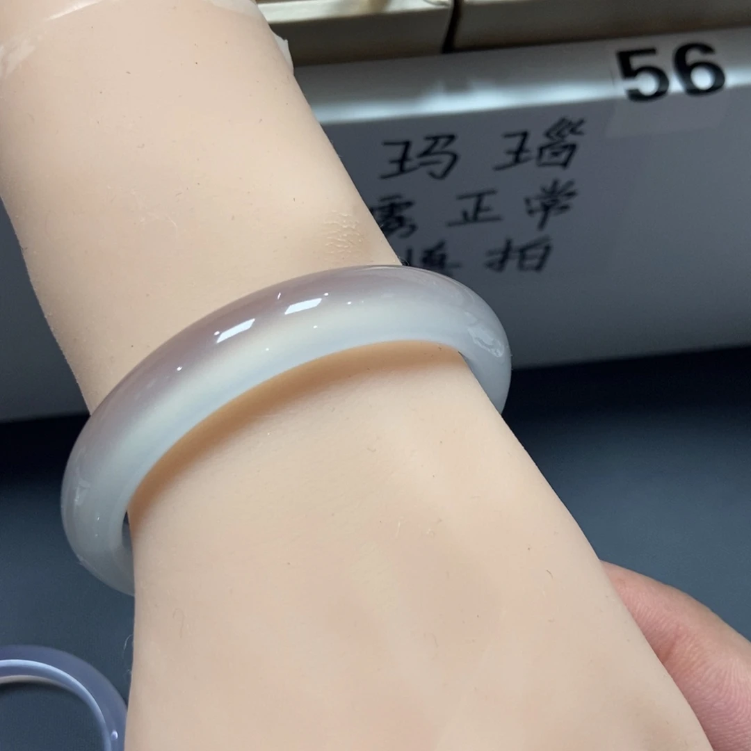 羊***嘻玛瑙/玉髓手镯合金975