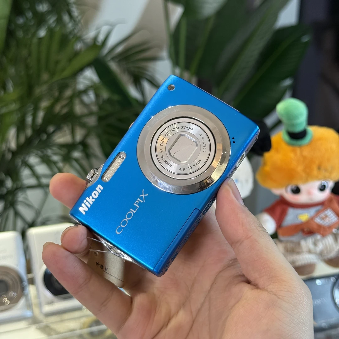 9新 Nikon/尼康 尼康s3000冷白皮1200万像素柔焦适新手带配件