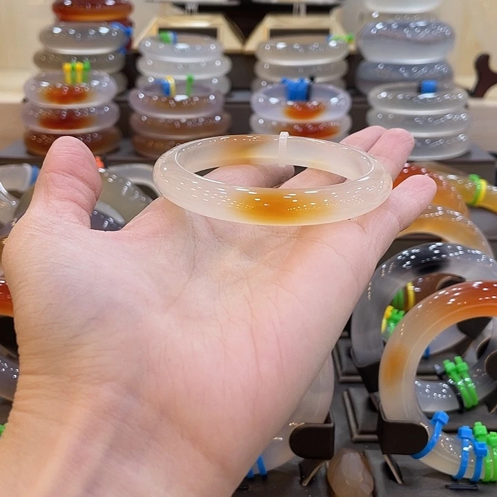 玛瑙/玉髓未镶嵌手镯57