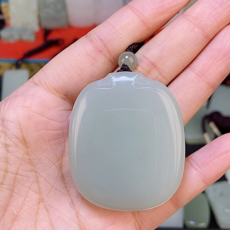 【闪购商品】颈饰未镶嵌和田玉