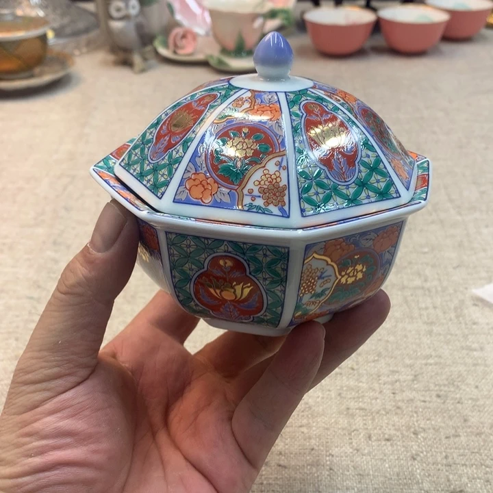 金瓷阁家的美丽瓷器