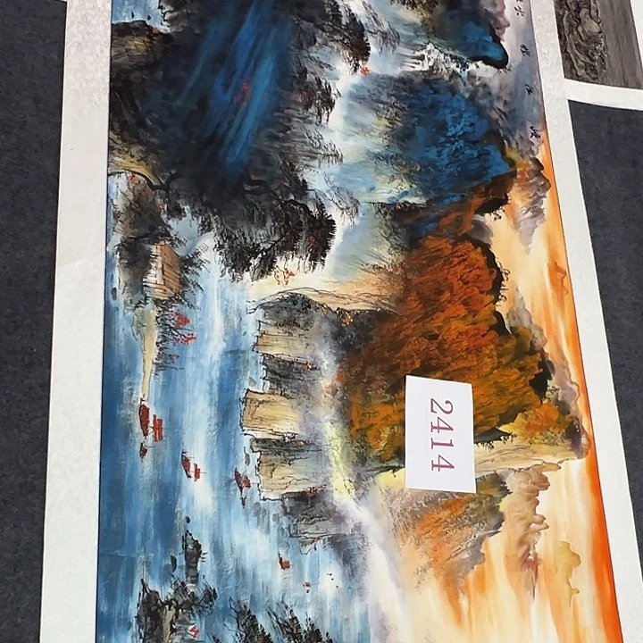 竖款周一愉快哈，喜欢看看吧……