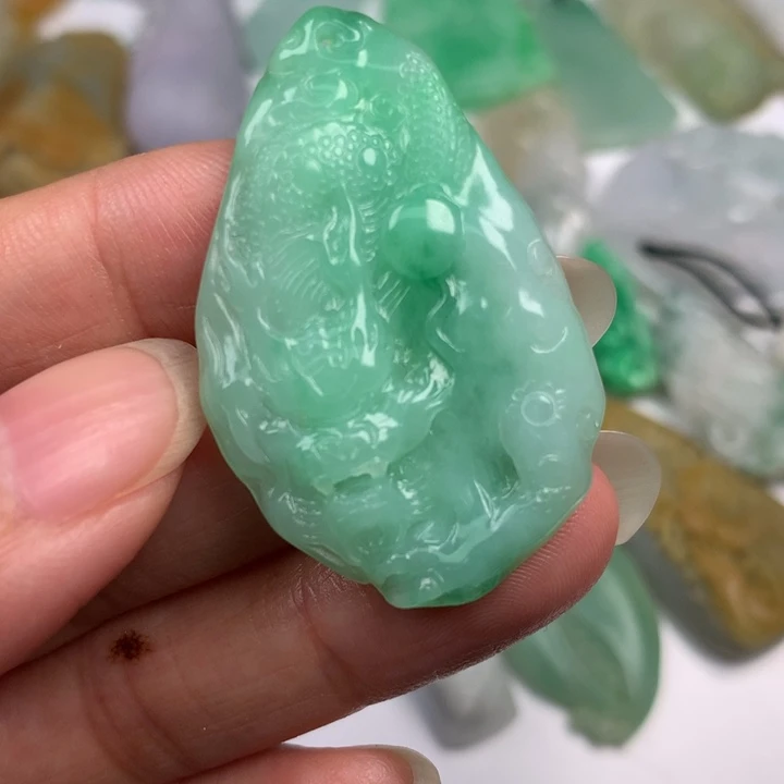 颈饰未镶嵌翡翠翡翠
