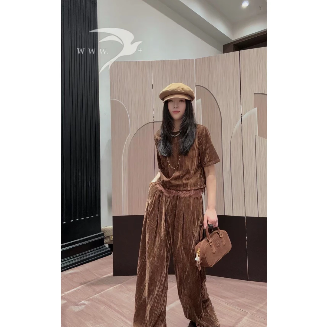 KIKI严选：91010-范希家欧货南油下摆蕾丝上衣裤子丝绒两件套装