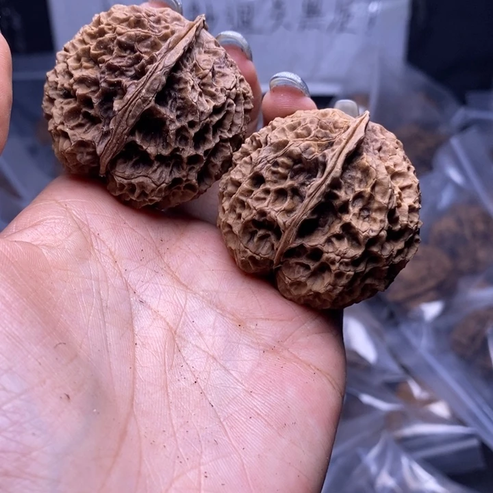 文玩核桃把件云南野生铁核桃96号43mm