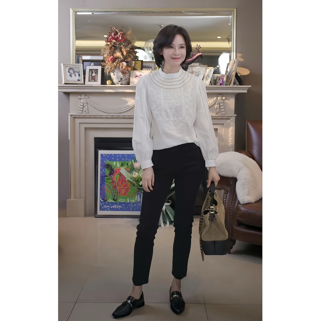 我是摩羯 维多利亚 6A级桑蚕丝棉11.6W镂空绣花早秋小衫