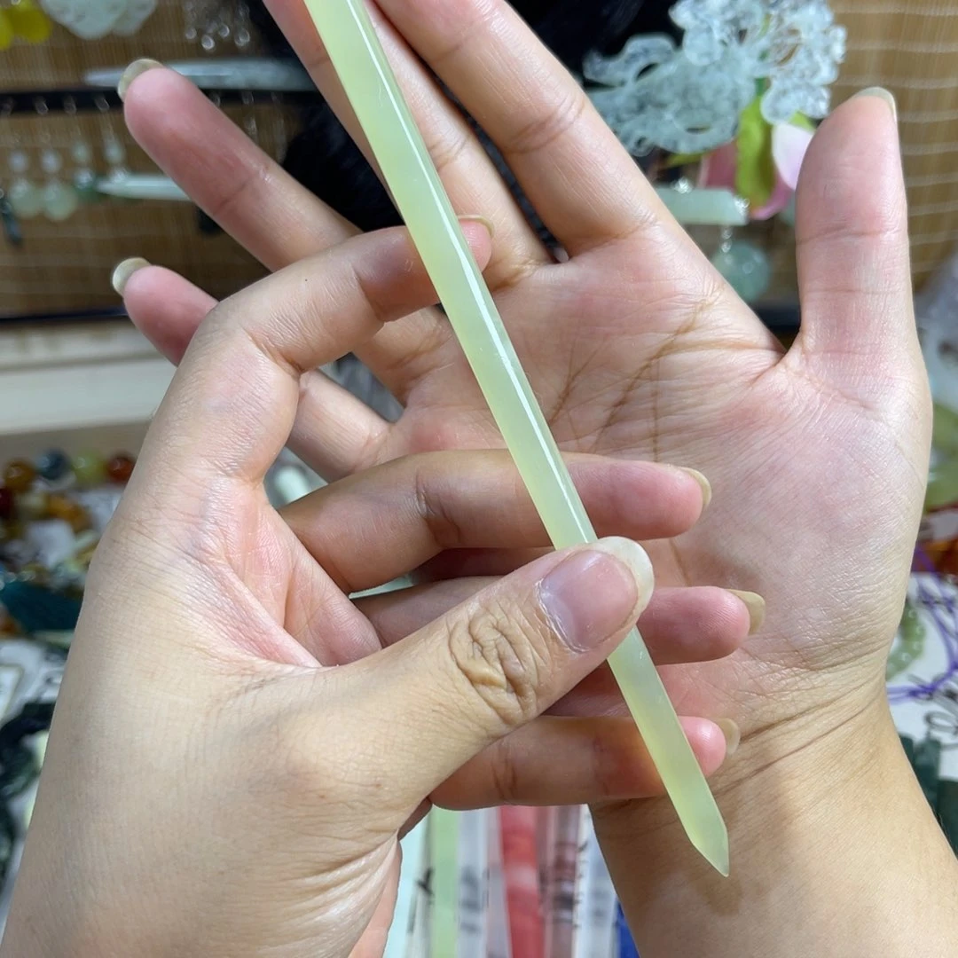 蛇纹石玉未镶嵌发饰