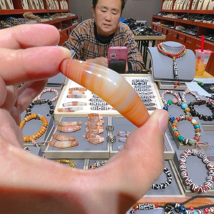 未镶嵌玛瑙/玉髓珠宝奇石