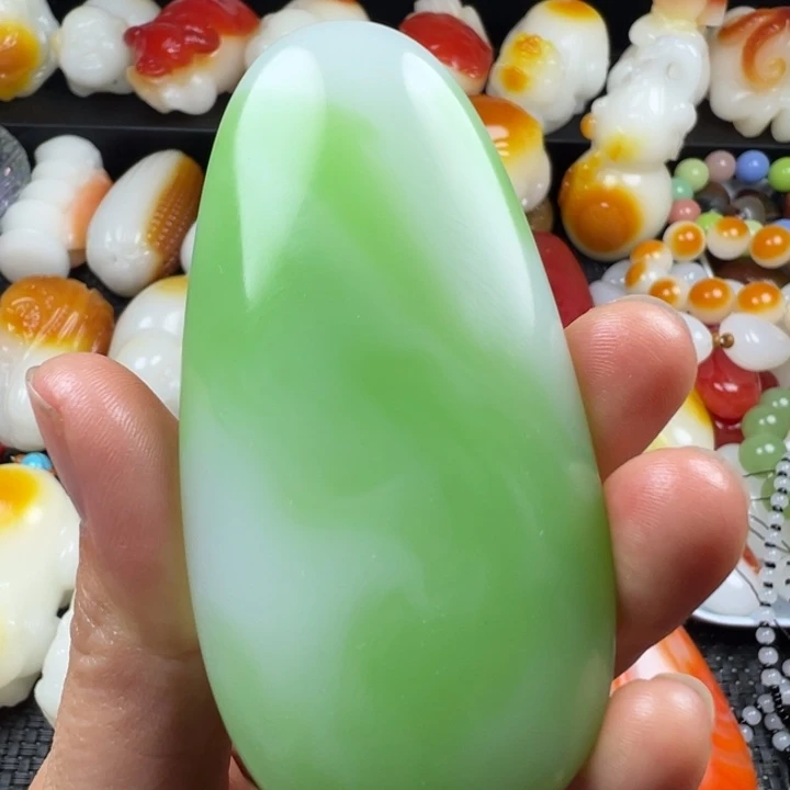 新疆戈壁五彩石金丝