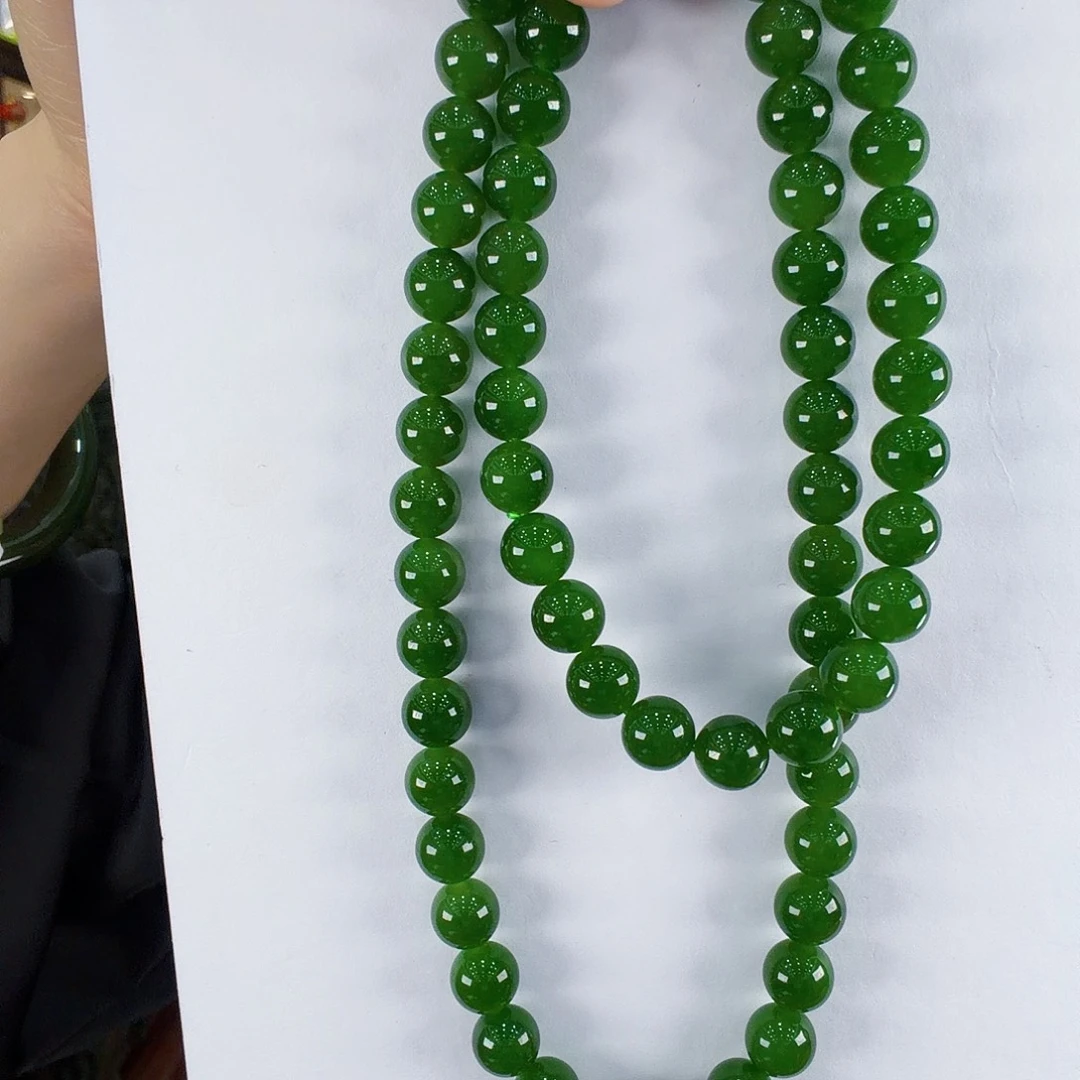 彼***）和田玉（碧玉）未镶嵌颈饰