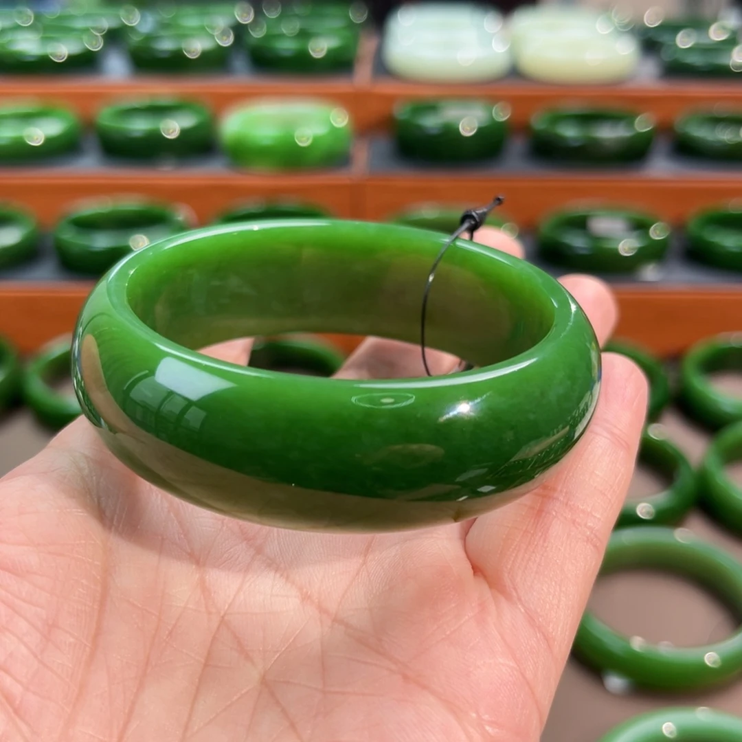 未镶嵌手镯和田玉（碧玉）