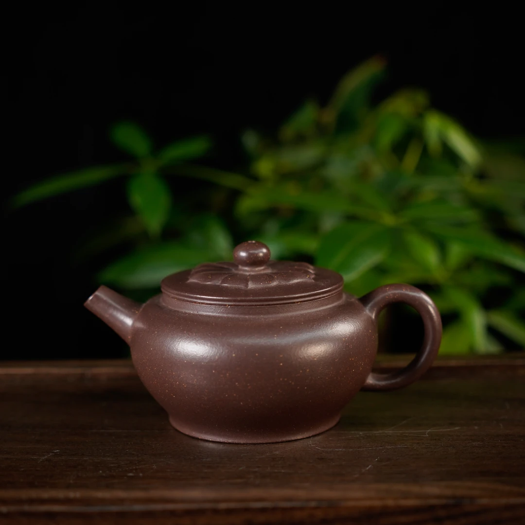 Z-WYG-01   王有贵   宜兴手工紫砂  莲灯