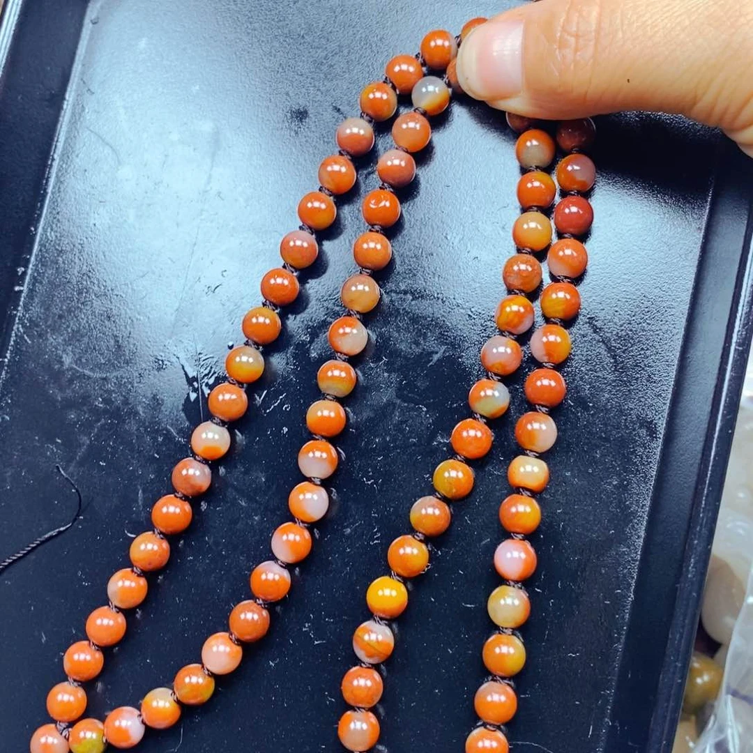 石英质玉（黄龙玉）未镶嵌颈饰