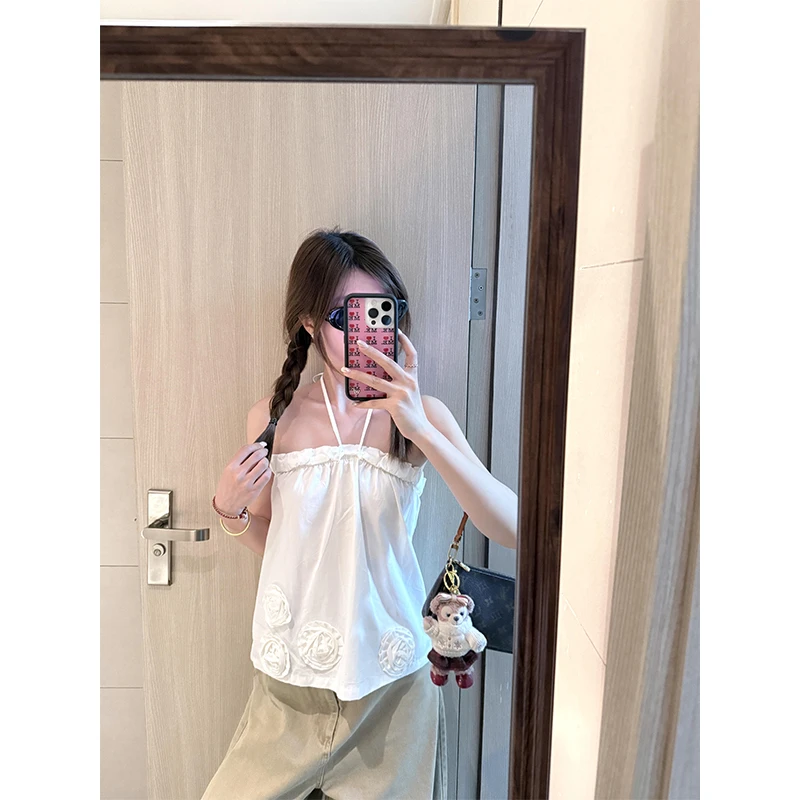 出游服装女吊带背心女款夏季气质挂脖小衫露肩设计感立体花朵上衣