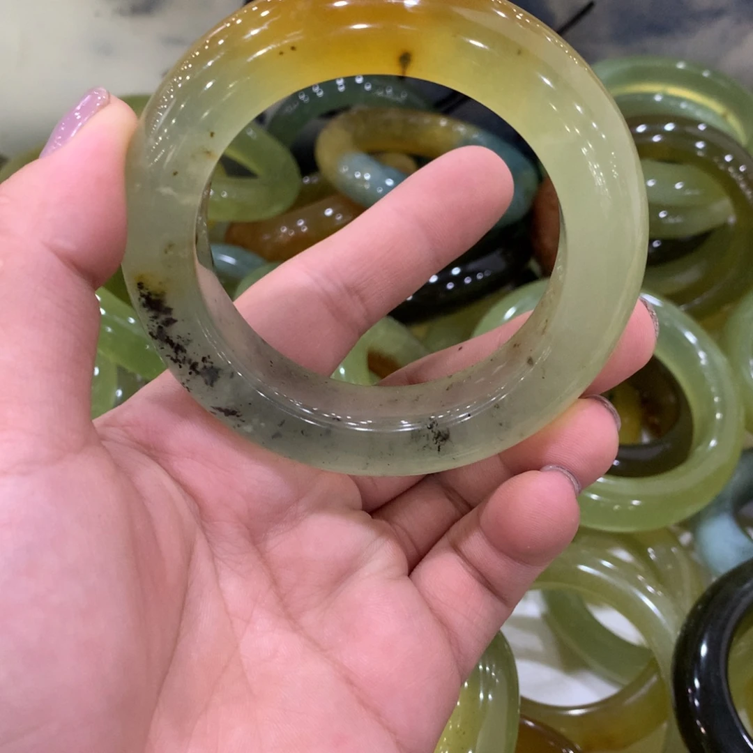 未镶嵌蛇纹石玉手镯