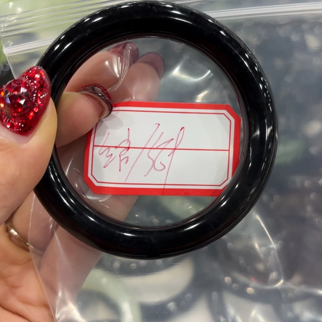 蛇纹石玉手镯未镶嵌绾**姥