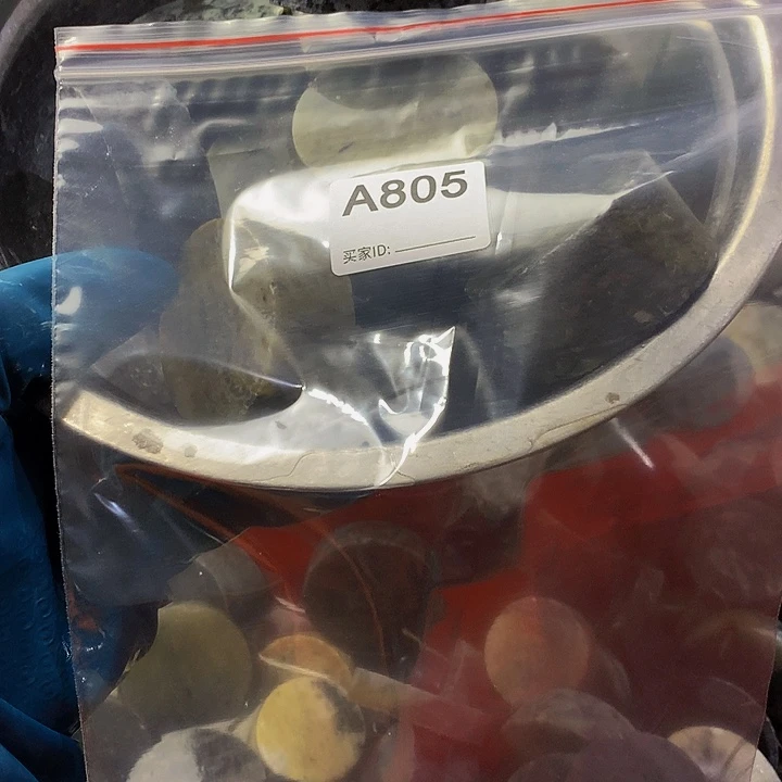 蛇纹石玉珠宝半成品未镶嵌鹰