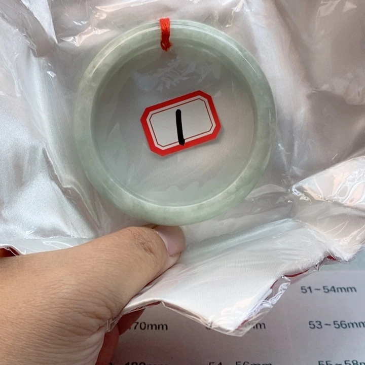 未镶嵌手镯翡翠翡翠