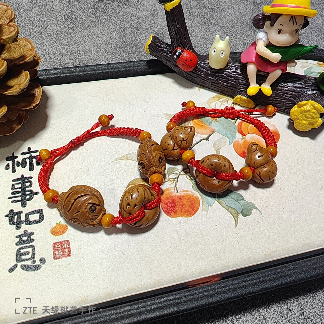 （毛桃核）手工雕刻原创葫芦平安扣小鱼宝宝周岁防惊手绳