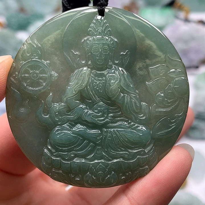 翡翠未镶嵌颈饰时来运转观音福利有一个棉点