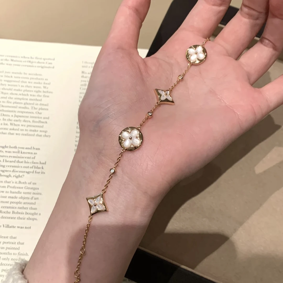 18k 金镶嵌白贝贝壳老花手链